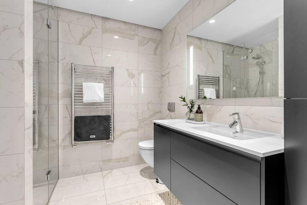 Luxury Penthous - 3 Bedroom - 2 Bath - Freeparking - Downtown Reykjavik Luaran gambar